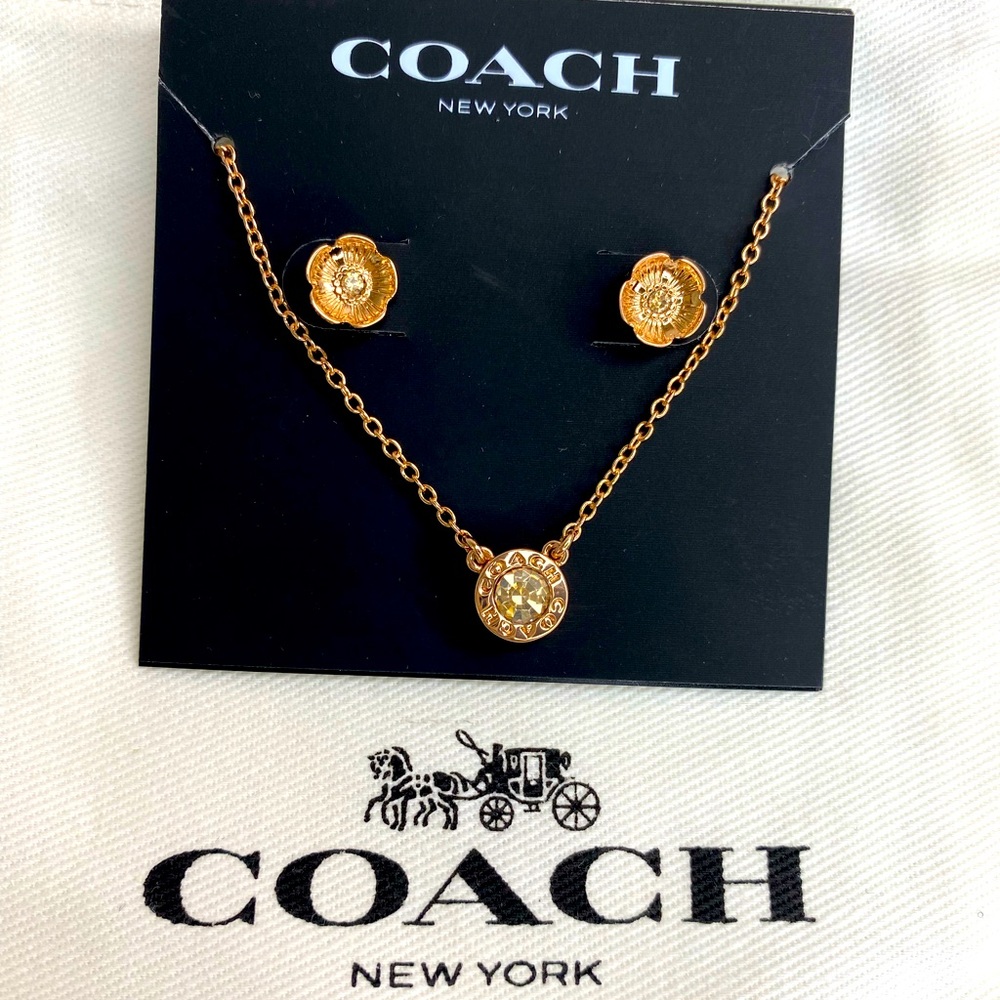 Coach Open Circle Necklace & Tea Rose Stud Set